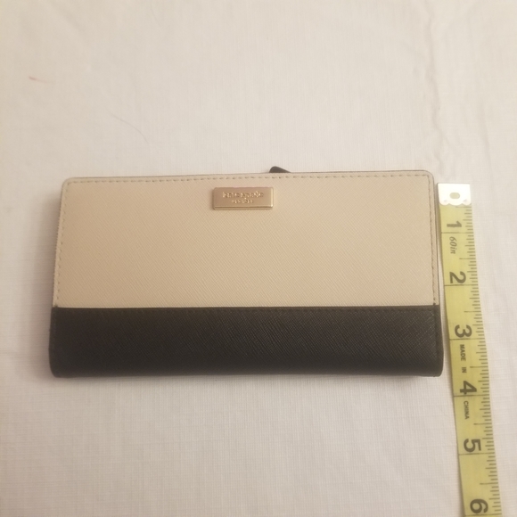 Kate Spade Stacy Laurel Way Crosshatch Leather Wallet Soft Porcelain And Black - Picture 7 of 7
